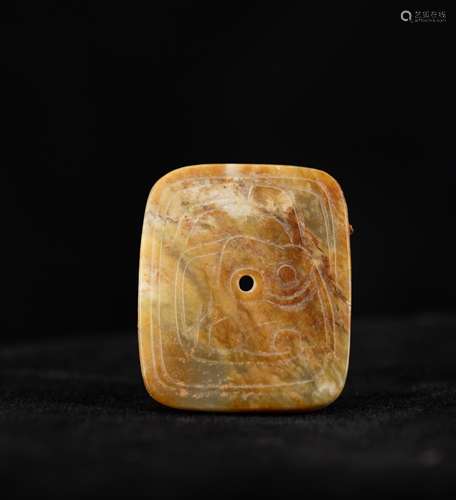 CHINESE ARCHAIC JADE PENDANT