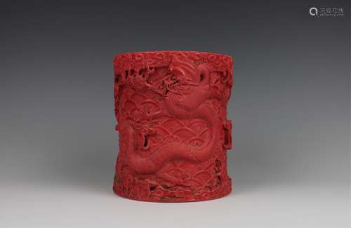 CHINESE CORAL RED GLAZED PORCELAIN BRUSH POT