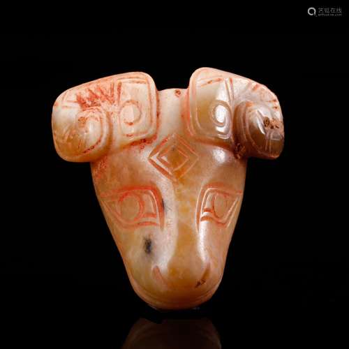 CHINESE ARCHAIC JADE PENDANT