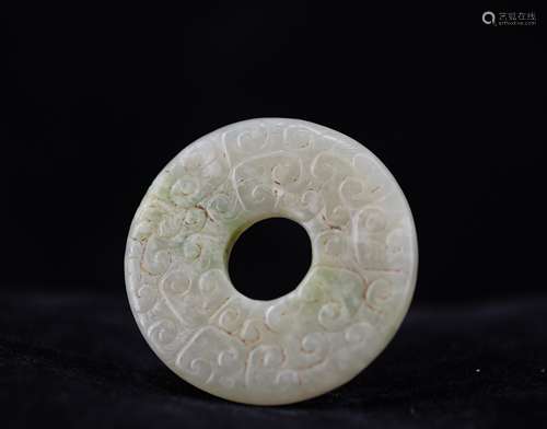 CHINESE ARCHAIC JADE PENDANT