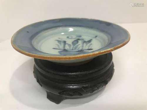 Chinese Qing Dynasty Blue and White Porcelain Plate