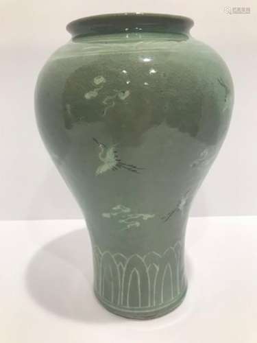 Korean Li Chao Dynasty Li Zhaoli Celadon Carved Vase