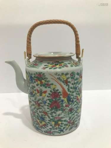 Qing Dynasty Chinese Late Famille Rose Porcelain Teapot