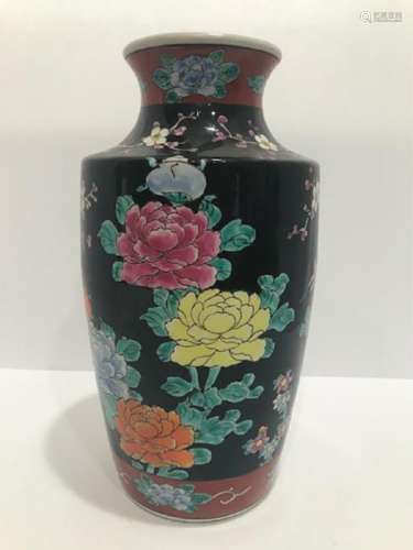 19th Famille Rose Porcelain Vase