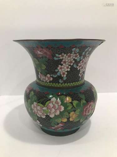 Chinese Qing Dynasty Cloisonne Vase