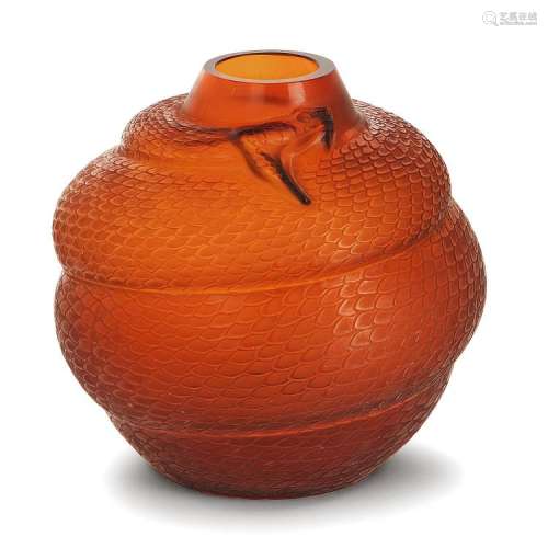 RENÉ LALIQUE (1860-1945) Vase 