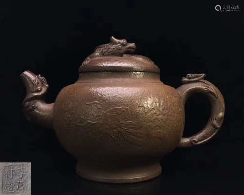 A ZHUNI TEAPOT WITH LIMAOLINZAO MARK