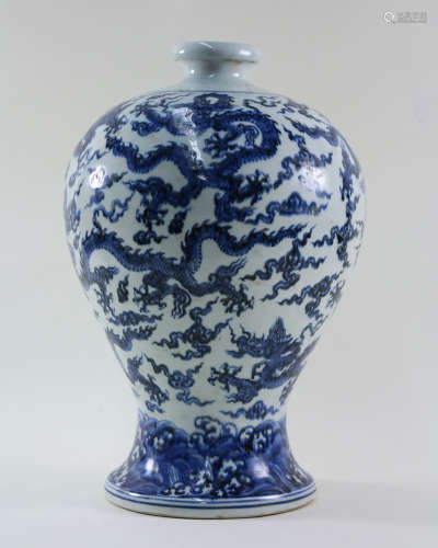 BLUE&WHITE DRAGON PATTERN MEI VASE