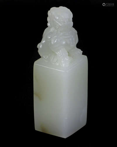 SOAPSTONE INK STAMP CARVING OF LION