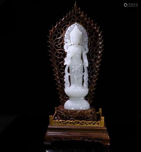 A HETIAN JADE GUANYIN STATUES