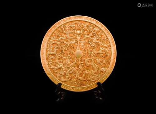 A GILT BRONZE DRAGON PATTERN MIRROR