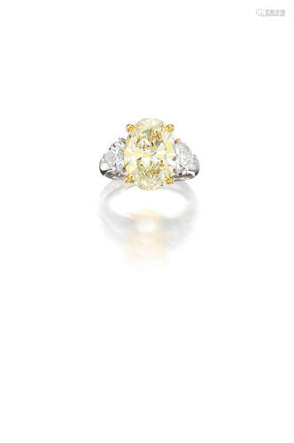 A Diamond Single-Stone Ring