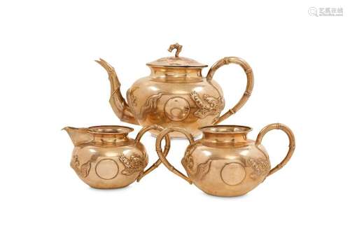 A THREE-PIECE SILVER TEA SET. Circa 1930. The teap