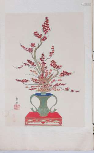 A LARGE ALBUM OF IKEBANA PRINTS. Edo period. Conta