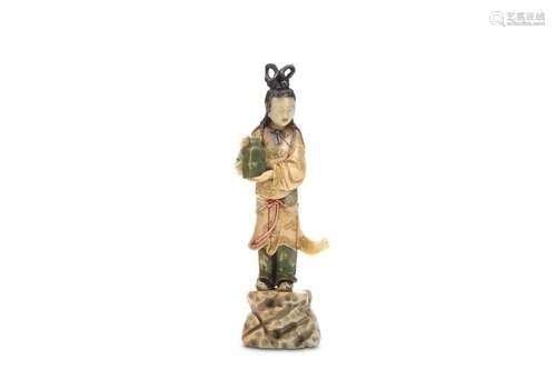 A CHINESE SOAPSTONE CARVING OF A LADY. Early Qing