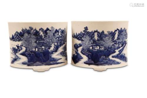 A PAIR OF LARGE CHINESE BLUE AND WHITE ‘LANDSCAPE’