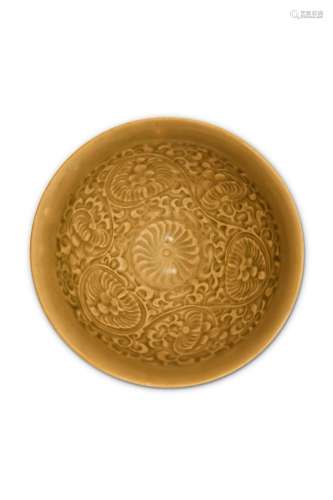 A CHINESE YAOZHOU TEA BOWL. Song Dynasty. The inte