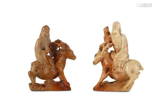 A PAIR OF CHINESE ‘SHOULAO AND DEER’ GROUP CARVING