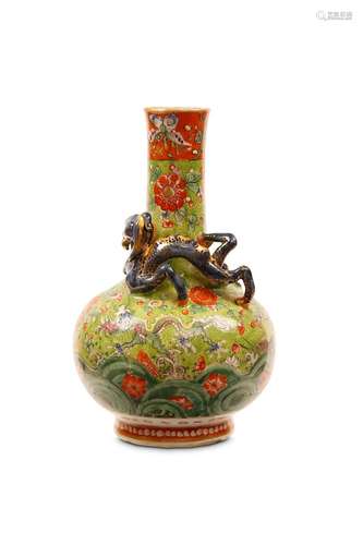 A CHINESE GREEN-GROUND DRAGON VASE. Qing Dynasty.