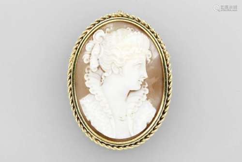 14 kt gold pendant/brooch with cameo
