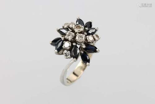 18 kt gold ring with sapphires and brilliants