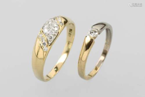 Lot 2 18 kt gold rings with brilliants
