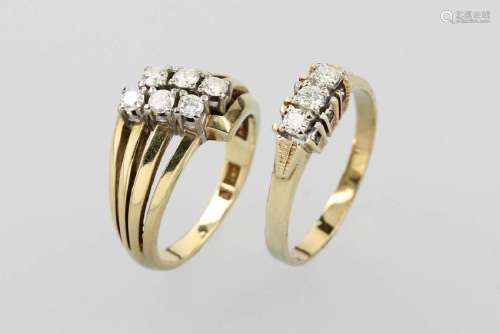 Lot 2 14 kt gold rings with brilliants