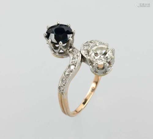 18 kt gold ring with diamonds and sapphire