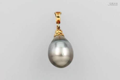 14 kt gold pendant with cultured tahitian pearl