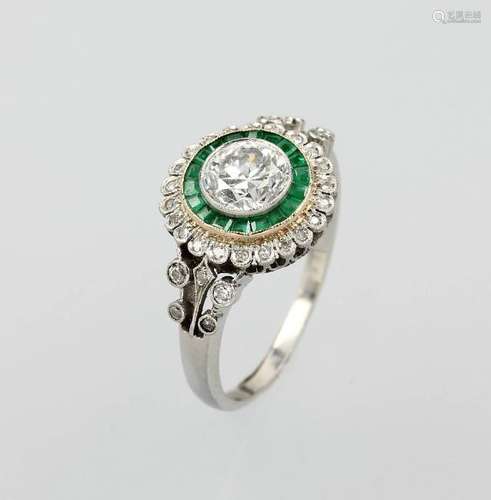 18 kt gold ring with emeralds and diamonds