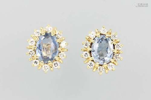 Pair of 14 kt gold earrings with sapphires and