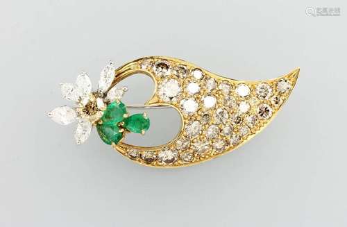 18 kt gold brooch with diamonds and emeralds