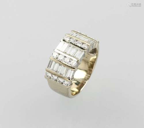 18 kt gold ring with brilliants and diamonds