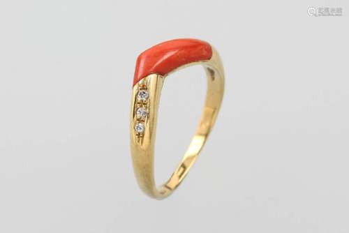 18 kt gold WEMPE ring with coral and brilliants