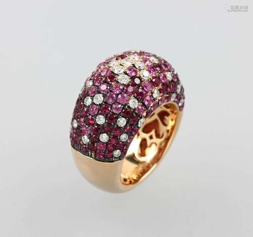 18 kt gold ring with rubies and brilliants