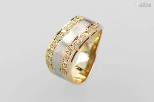 18 kt gold ring with brilliants