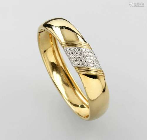 18 kt gold bangle with brilliants