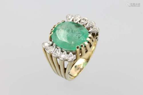 14 kt gold ring with emerald and diamonds