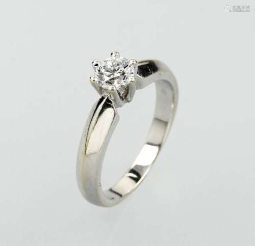 14 kt gold solitaire ring with brilliant