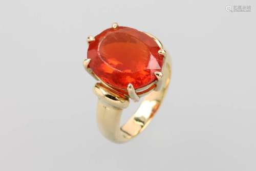 18 kt gold ring with fire opal