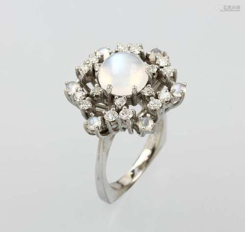 18 kt gold ring with moonstones and brilliants