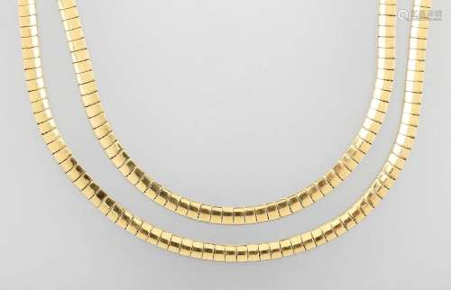 18 kt gold necklace
