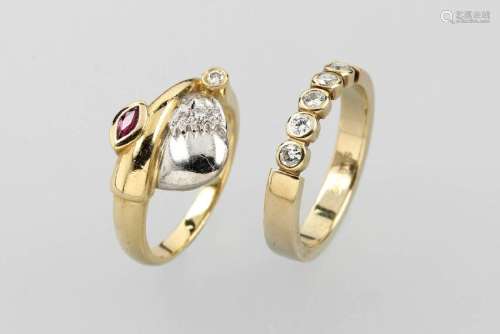 Lot 2 gold rings with brilliants and ruby