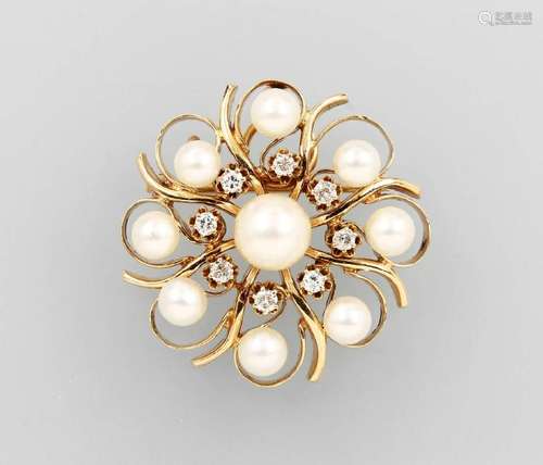 14 kt gold brooch with cultured pearls and diamonds