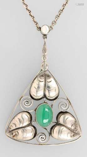 Art Nouveau necklace with agate and mother of pearl,