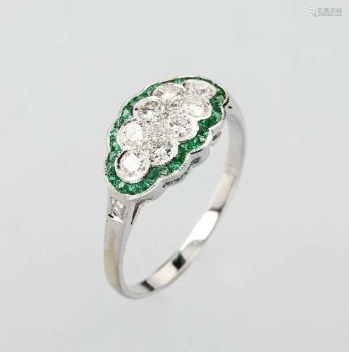 18 kt gold ring with emeralds and brilliants