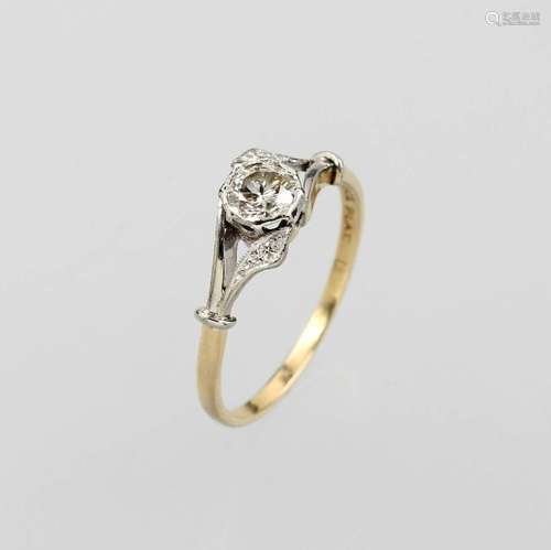 18 kt gold ring with diamonds