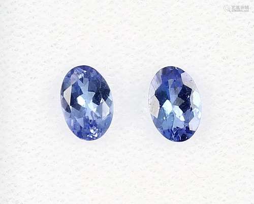 Lot 2 loose tanzanites