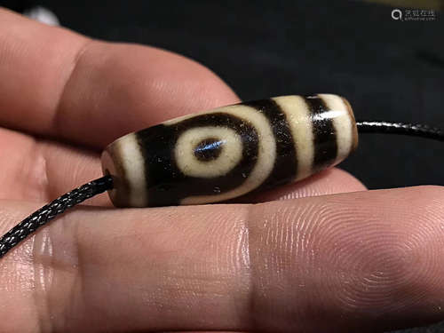 A DZI BEADS