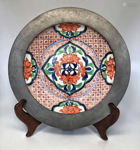 A HONGKONG TINNING FLOWER DESIGN PLATE